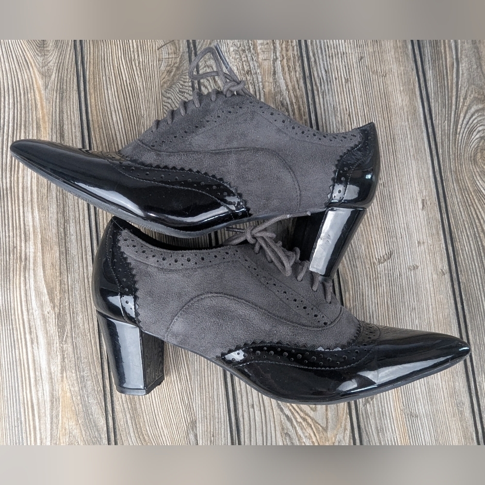 Comfortview Zani Size 9 Gray Suede & Black Patent Heels - Picture 7 of 12